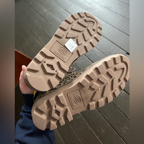 sketchers boots - Picture 5 of 6